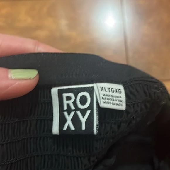 Roxy Top - Picture 3 of 3